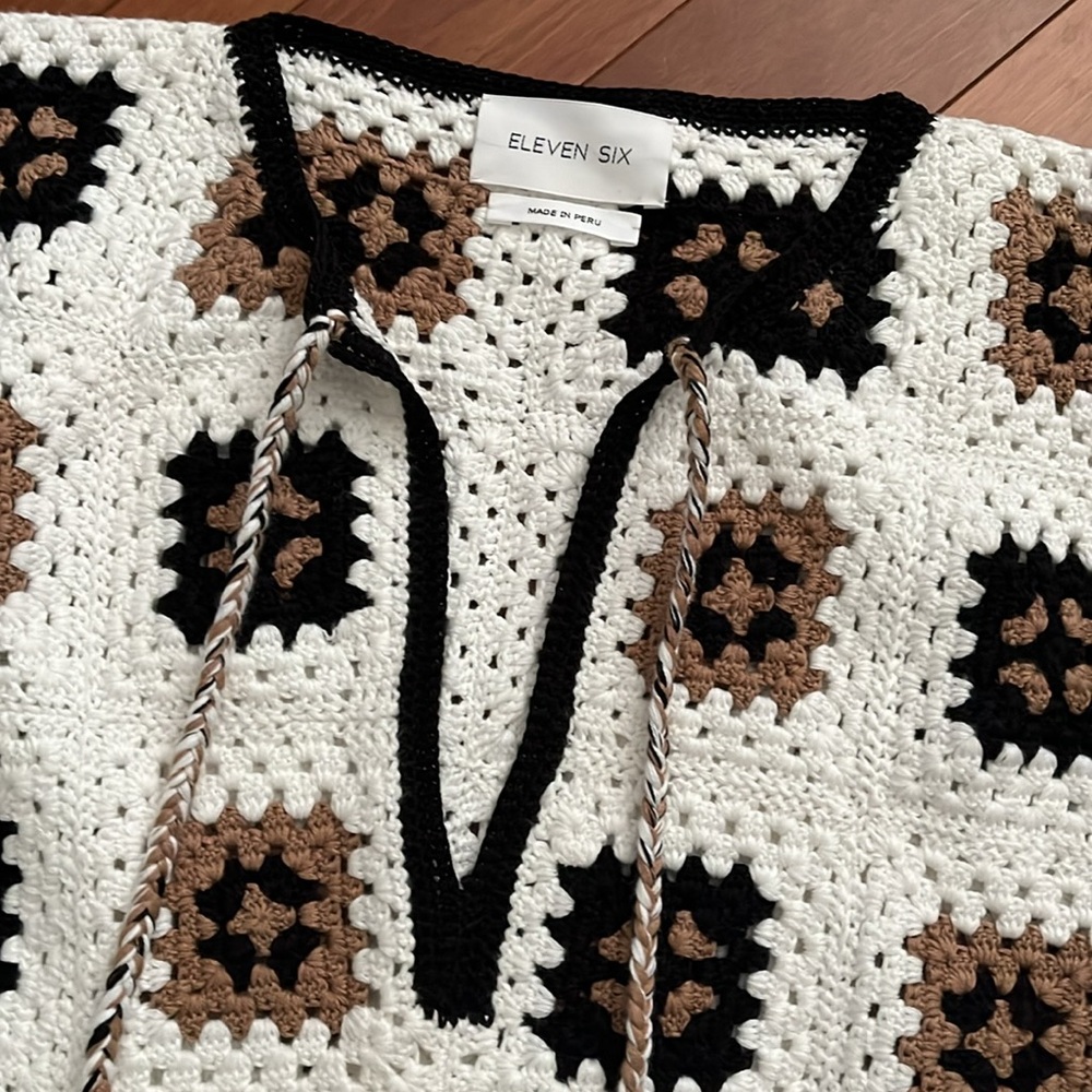 Eleven Six Tia Tunic Crochet Xs NEW - Picture 8 of 8